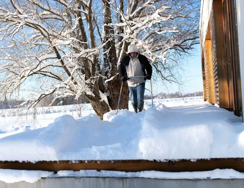 Déneigement balcon Québec