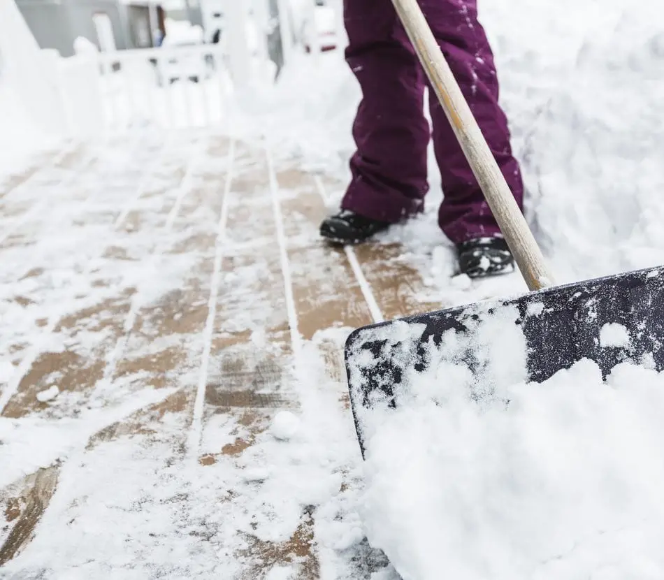 Déneigement balcon Québec