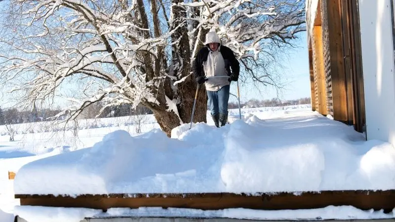 Déneigement de balcon